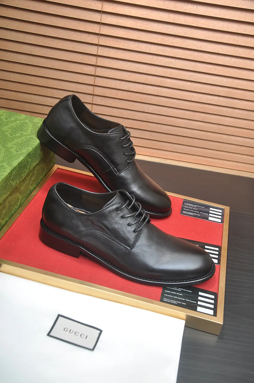 Men's shoes 💰580💶 Brand: GUCCI (Gucci) Standard code: Men's code 38/44 (45 can be customized) Grade: Same as the official website Original quality Material: Original cowhide Water-dyed cowhide lining Original rubber outsole Style category: Men's fashionable casual leather shoes Distinguished big-name luxury elements Top luxury Color: Actual picture
